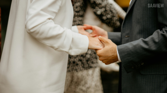 How to Maintain Relationships During Medical School